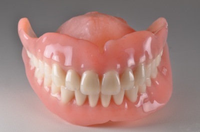 after １６．重度の歯周病を精密入れ歯にて修復した治療