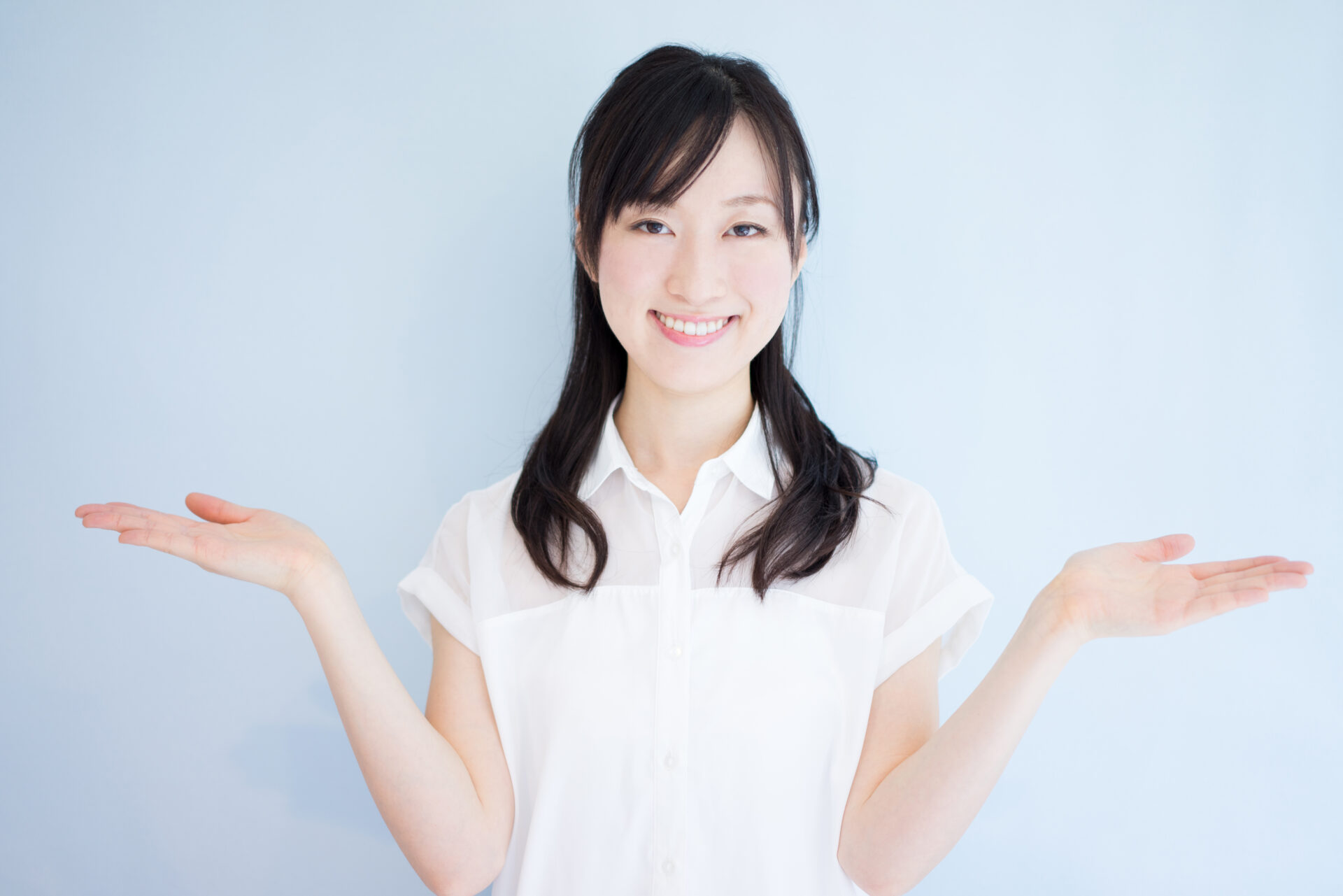 保険の入れ歯と自費の入れ歯の比較のイメージ