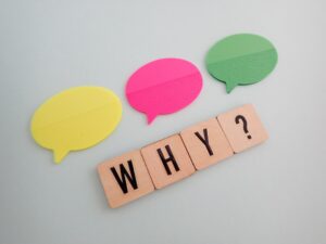 歯周病によって歯がぐらつくのはなぜか考えるイメージ