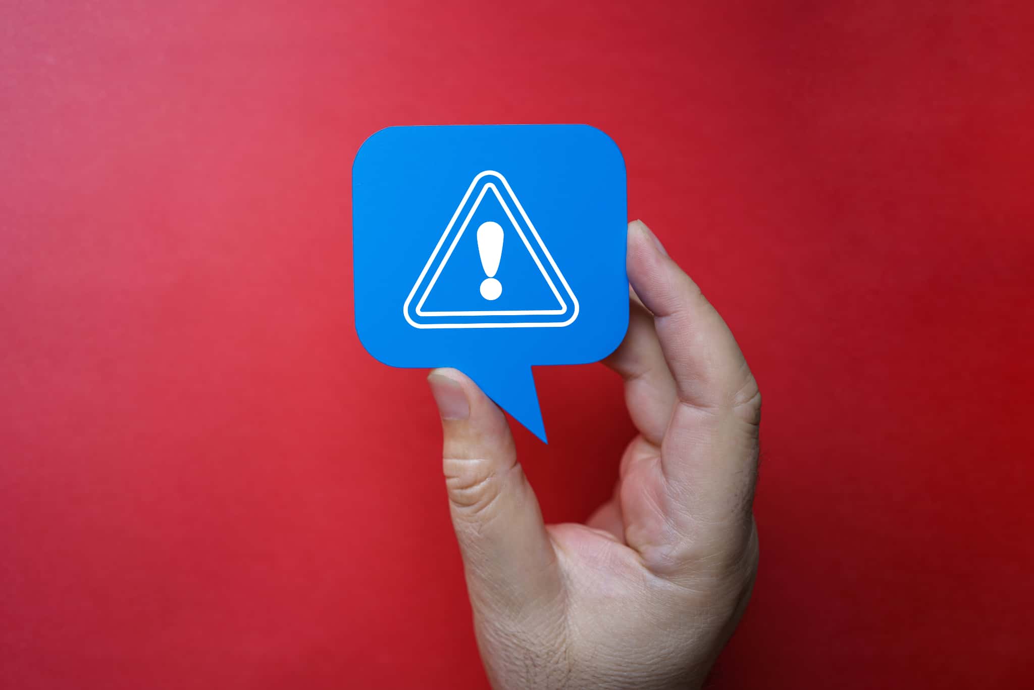 インプラント治療後の注意点を説明するイメージ