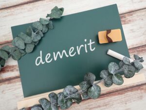 銀歯を白くするデメリットのイメージ