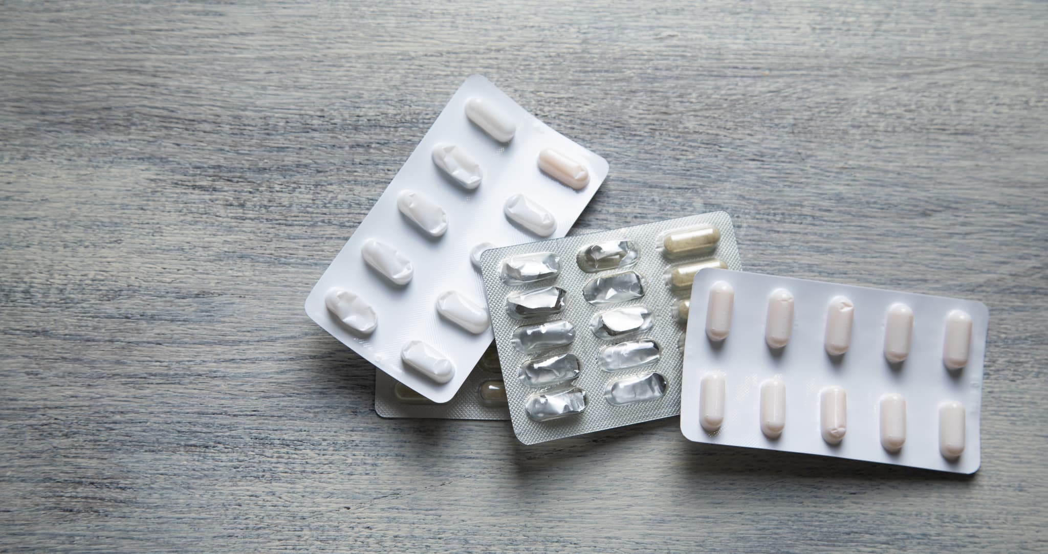 鎮痛剤を服用した様子